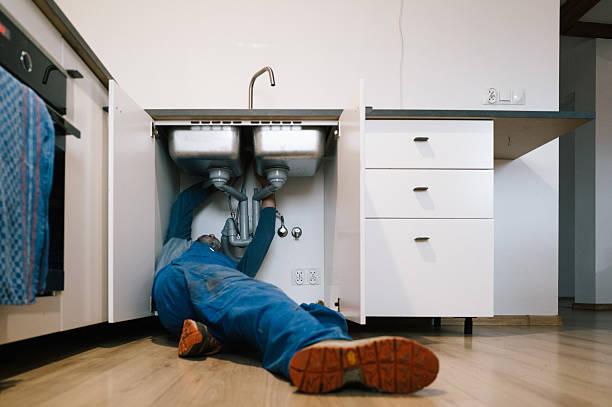 Professional Drain Cleaning technician working in Long Beach, WA